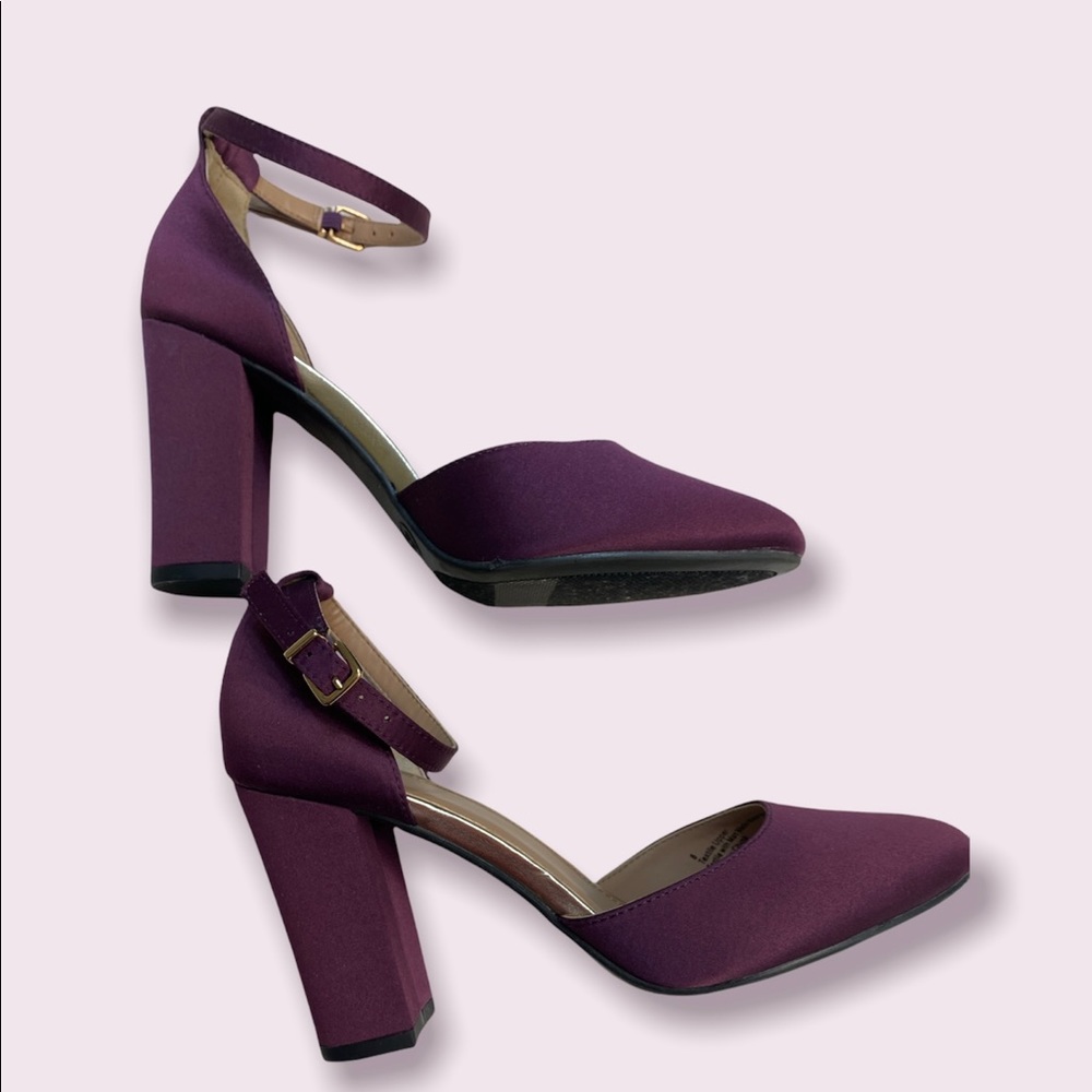 A new day heels size 8